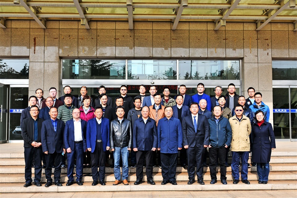 全国工具五金标准化分技术委员会换届大会在YH533388银河集团举行(图17) 全国工具五金标准化分技术委员会换届大会在YH533388银河集团举行(图17)
