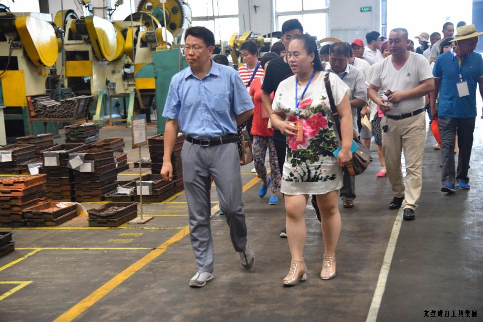 祥鸿物资公司经销商参观YH533388银河集团(图2)