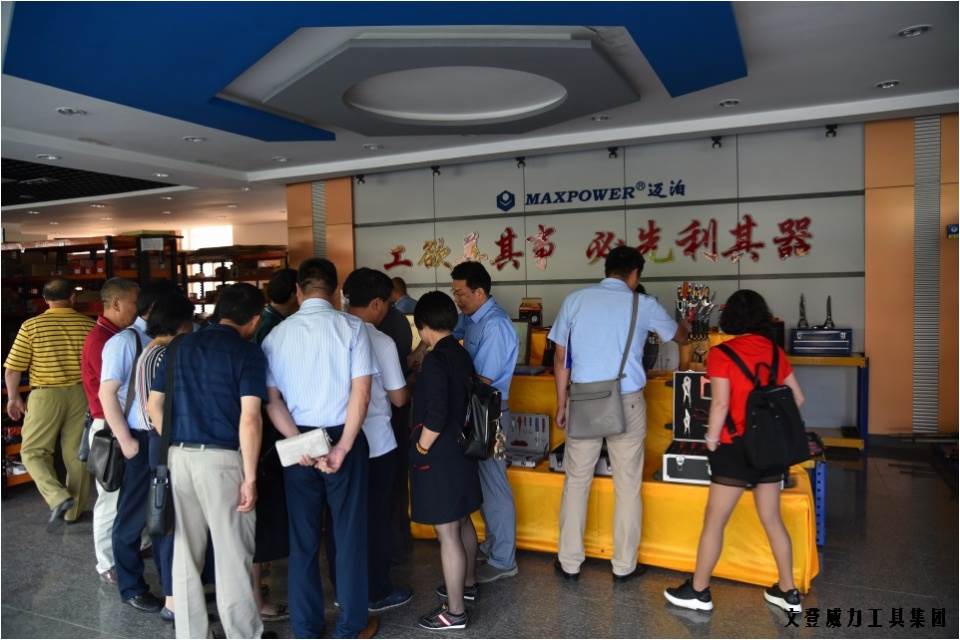 上海浦东祝桥商会领导一行访问YH533388银河(图5)