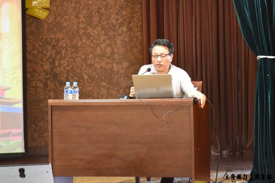 党员学习_06.JPG “迎七一”YH533388银河工具集团公司召开2017年党员学习大会(图4)