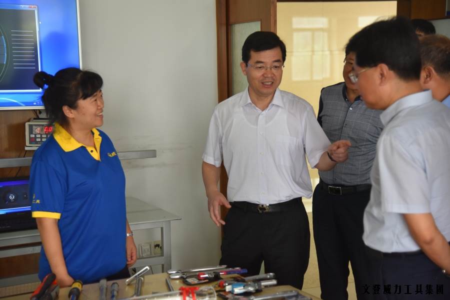 DSC_9764.JPG 张海波来YH533388银河工具集团调研工作(图5)